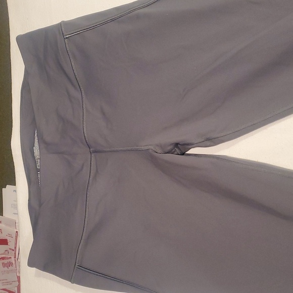 Victorias Secret Sport Knockout Animal Print Gray Workout Casual Sz. XL Legging - Picture 5 of 11